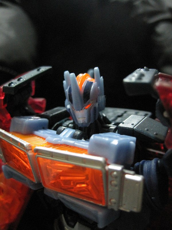 Transformers Prime Dark Energon Optimus Prime Out Of The Box Images  (11 of 11)